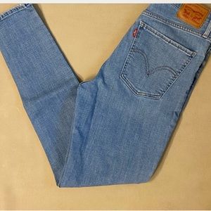 Levi • Mile High Super Skinny